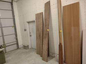 lot 117 image: Approx. 31 bf 1316 Black Walnut Lu...