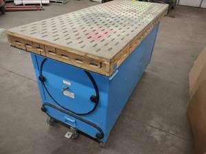 lot 182 image: Denray Model 2872B Down Draft Table