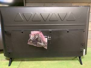 lot 982 image: 40S355 TCL - 40 Class 3-Series Full HD 1080p Smart Roku TV