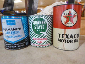 3 Vintage Oil Cans