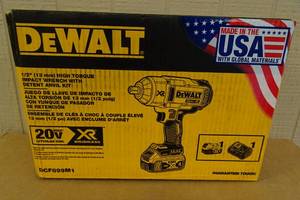 lot 8 image: NEW Dewalt DCF899M1 20V Brushless 12 High Torque Impact Wrench with Detent Anvil Kit