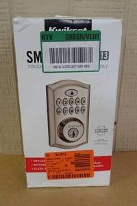 lot 17 image: Kwikset Smartcode 913 Touchpad Electonic Deadbolt