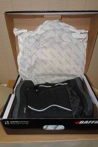 lot 24 image: Baffin Snogoose Womens Black Winter Boots -Size 10