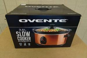 lot 86 image: NEW Ovente 3.5L Slow Cooker with Tempered Glass Lid