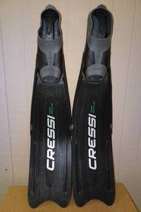 lot 101 image: Cressi Gara Modular SCUBA Fins -Shoe Size 12-13