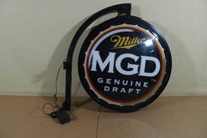 lot 162 image: Vintage 18 Round Miller Genuine Draft Double Sided Sign with Metal Arm -1986