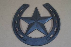 lot 174 image: Good Luck Cast Iron Horseshoe Wall Hanger