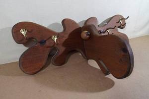 lot 211 image: Wood 3D Moose Head Coat Rack