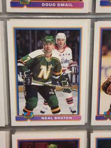 Assorted 1991-92 & 1992-93 Minnesota North Stars Hockey Card Album