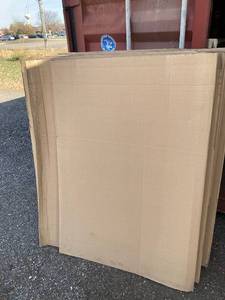 lot 39 image: Cardboard Gaylord Boxes