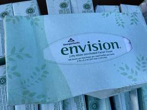 lot 58 image: Facial Tissue
