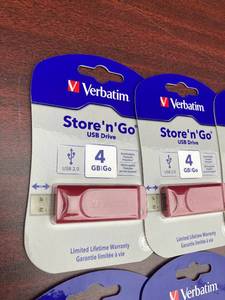 lot 126 image: USB Drives