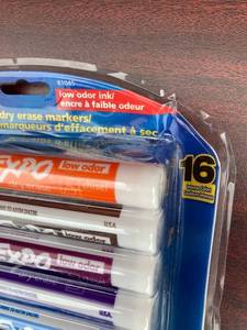 lot 84 image: Expo Dry Erase Markers