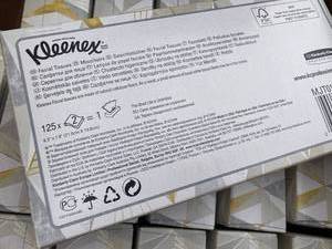 lot 19 image: Kleenex