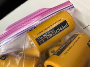 lot 36 image: D Batteries