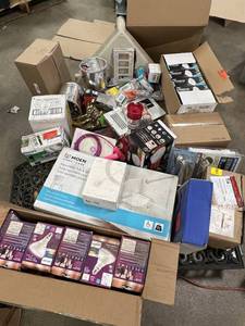 HUGE LOT of plumbing, lighting, faucets, showers, moen, american standard, husky, grohe etc..