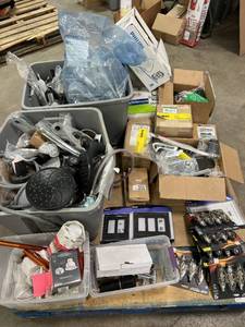 HUGE LOT of plumbing, lighting, faucets, showers, moen, american standard, husky, grohe etc..