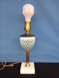 lot 21 image: Vintage Fenton Hobnail Moonstone Lamp