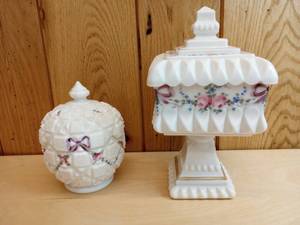 lot 30 image: Two Pieces Vintage Westmoreland Paneled Grape Milk Glass Roses and Bows Candy Covered Candy Dishes