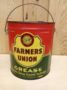 lot 39 image: Vintage Double Sided Farmers Union 10 Pound Grease Can