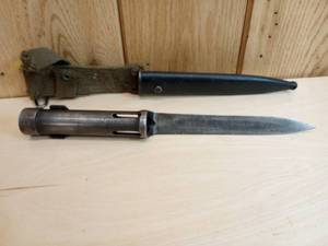 lot 46 image: Army Bayonet With sheath
