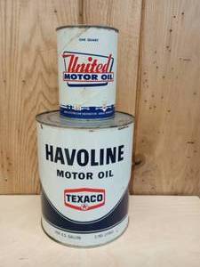 lot 55 image: Vintage Texaco Havoline 1 Gallon , and United 1 Quart Oil Cans