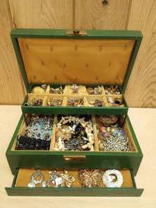 lot 135 image: Vintage Jewelry Box with Sterling Silver Rings, Costume Jewelry, Mens Jewelry and more