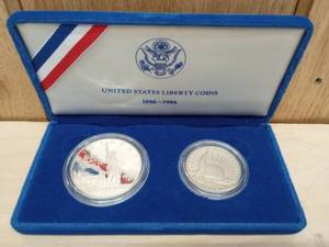 lot 142 image: 1986 Liberty Coins US Mint Sliver & Clad
