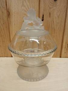 lot 152 image: Antique Gillander and Sons Frosted Lion Glass Round Compote Dish with Cover