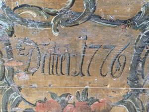 lot 3 image: VERY RARE 1776 Dated, Hand-Painted Immigrant Trunk w Key