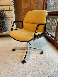 Vintage All-Steel Rolling Swivel Office Chair