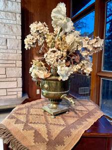 Russian Brass Samovar wDried Flowers&nbsp