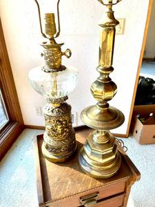 2 Vintage Brass Table Lamps