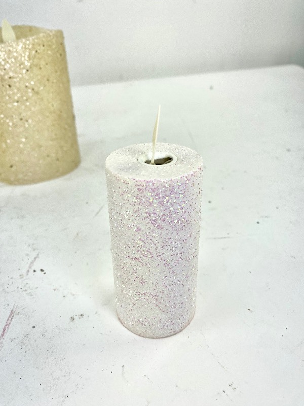 lot 200 image: 5 White and Ivory Glittery Flameless Candles, Luminara