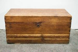 lot 71 image: Antique Locked Dovetail Wood Trunk with Two Handles