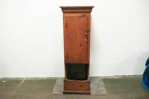 lot 82 image: Vintage Wall Cabinet with Firewood Basin