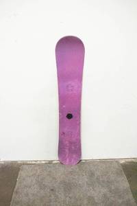 lot 56 image: Womens K2 Luna Purple Snowboard