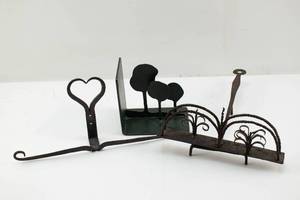 lot 121 image: 18th-19th c. Antique Wrought Iron Hearth Toaster & Other Metal Items