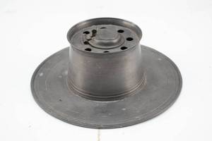 lot 174 image: Antique Ships Pewter Inkwell