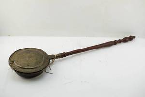lot 155 image: Vintage Brass & Wood Bed Warmer w Floral Embossing