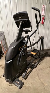 Commercial Grade Matrix A50 Elliptical Exercise Machine