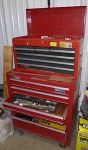 lot 1 image: Craftsman toolbox with contents