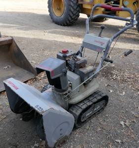 lot 17 image: Craftsman Trac-Plus snowblower for repair