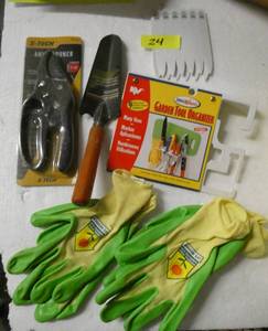lot 24 image: 2 pair of garden gloves, pruner, shovel, organizer and garden markers