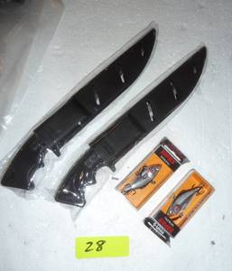 lot 28 image: 2 filet knives and 2 Rapala lures