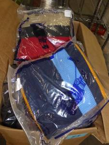 lot 83 image: 13 New pair Youth Intermediate size Hockey socks