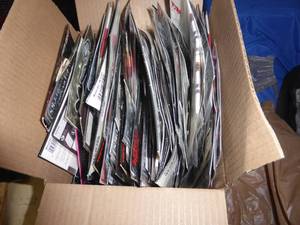 lot 86 image: Box of 300 vehicle stickers