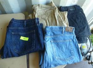 lot 124 image: 4 pair mens 40x30 jeans, pre-owned