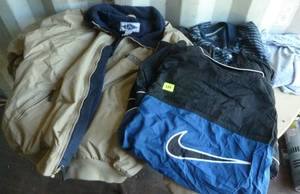 lot 129 image: Mens 3XL nice jacket, nike windbreaker, shirt, pre-owned