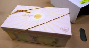 lot 191 image: New in box Precious Moments gift set